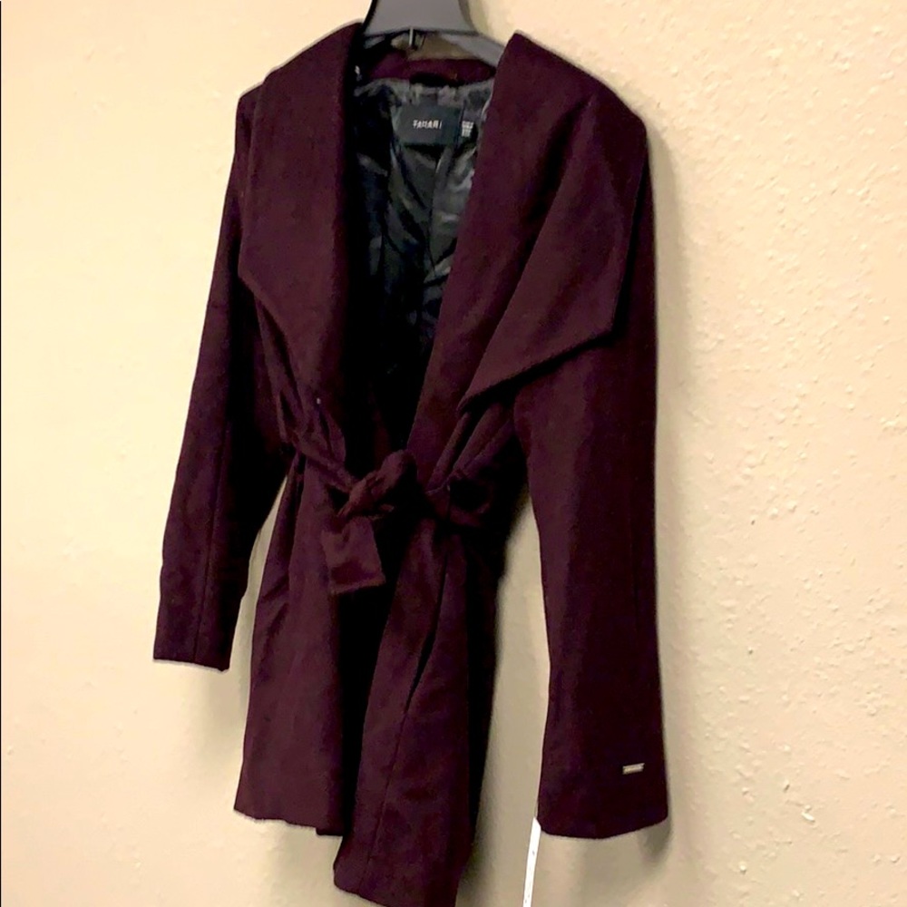 TAHARI woman’s coat